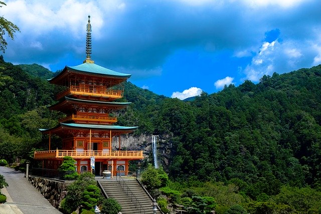 tourist attractions in Japan